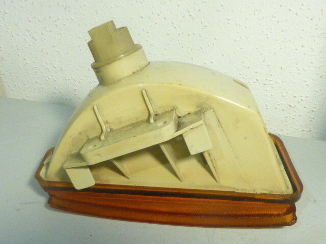 Clignotant passager pour Lada samara 5 portes de 1988
