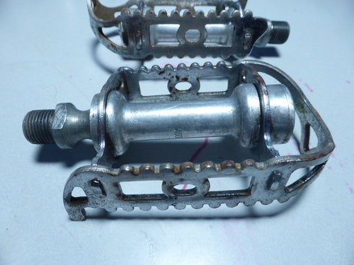 1 paire pédales Atom vélo ancien vintage pedals   14/125