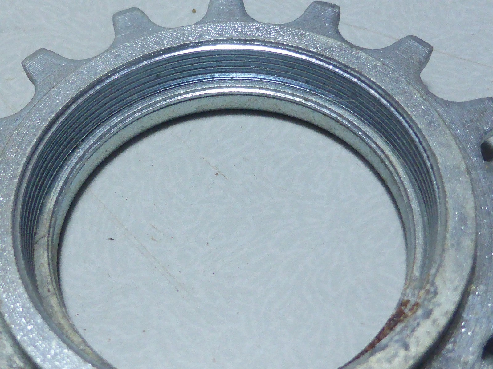 NOS ancien vintage pignon cogs MC 15/16 dents maillard