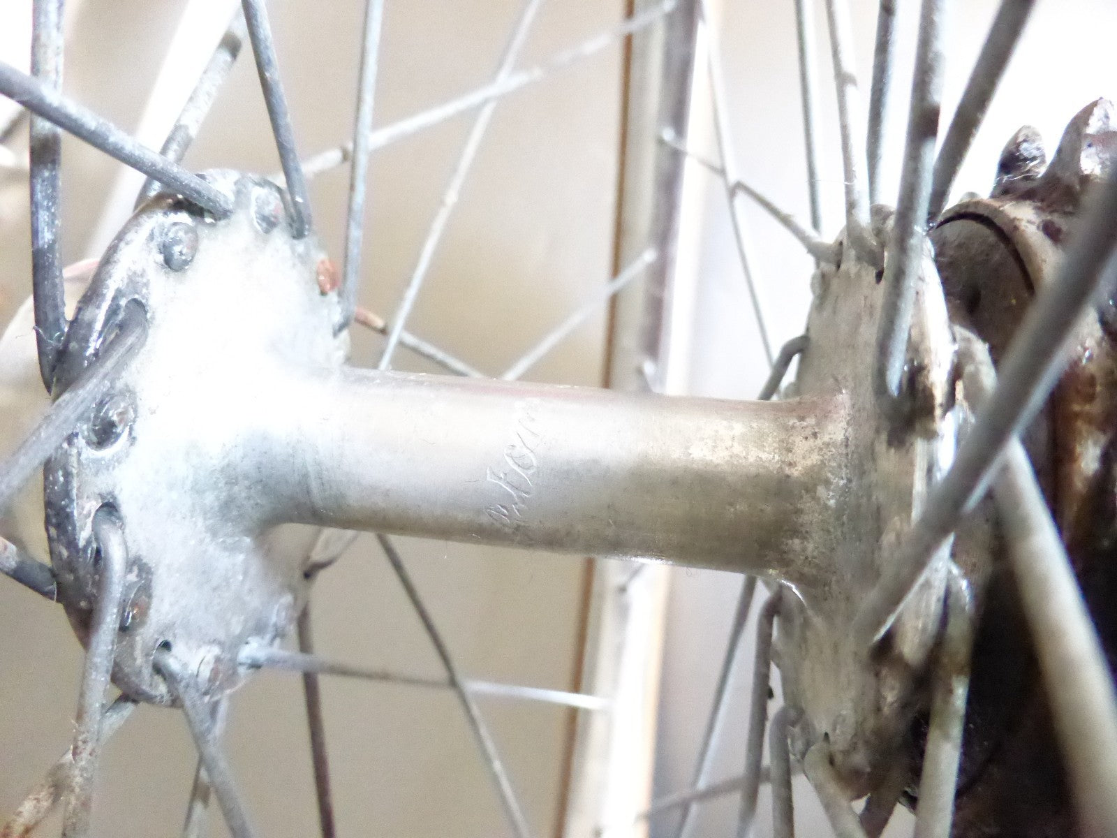 jante Roue 24" 600A Confort Michelin VELO vintage  chrome Made France 37-541