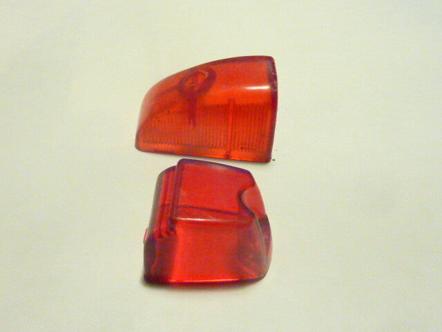 2 Ancien CABOCHON FEU ARRIERE origine inconnue  petit cibié ? arrière