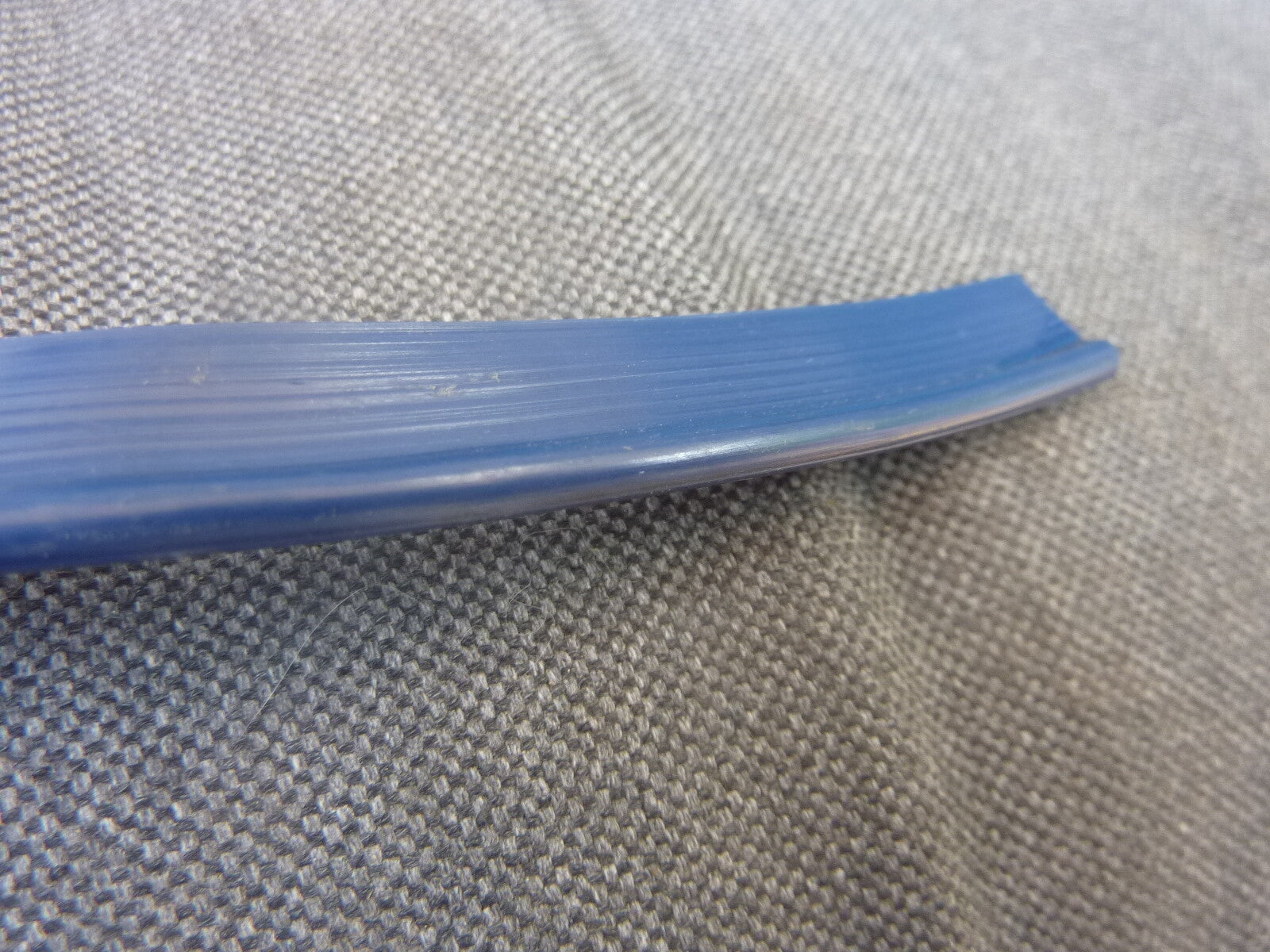 ✨PASSEPOIL PLASTIQUE CREUX Ø 2,0 x 3,0 x languette 5 mm largeur 8 mm Longueur 5M