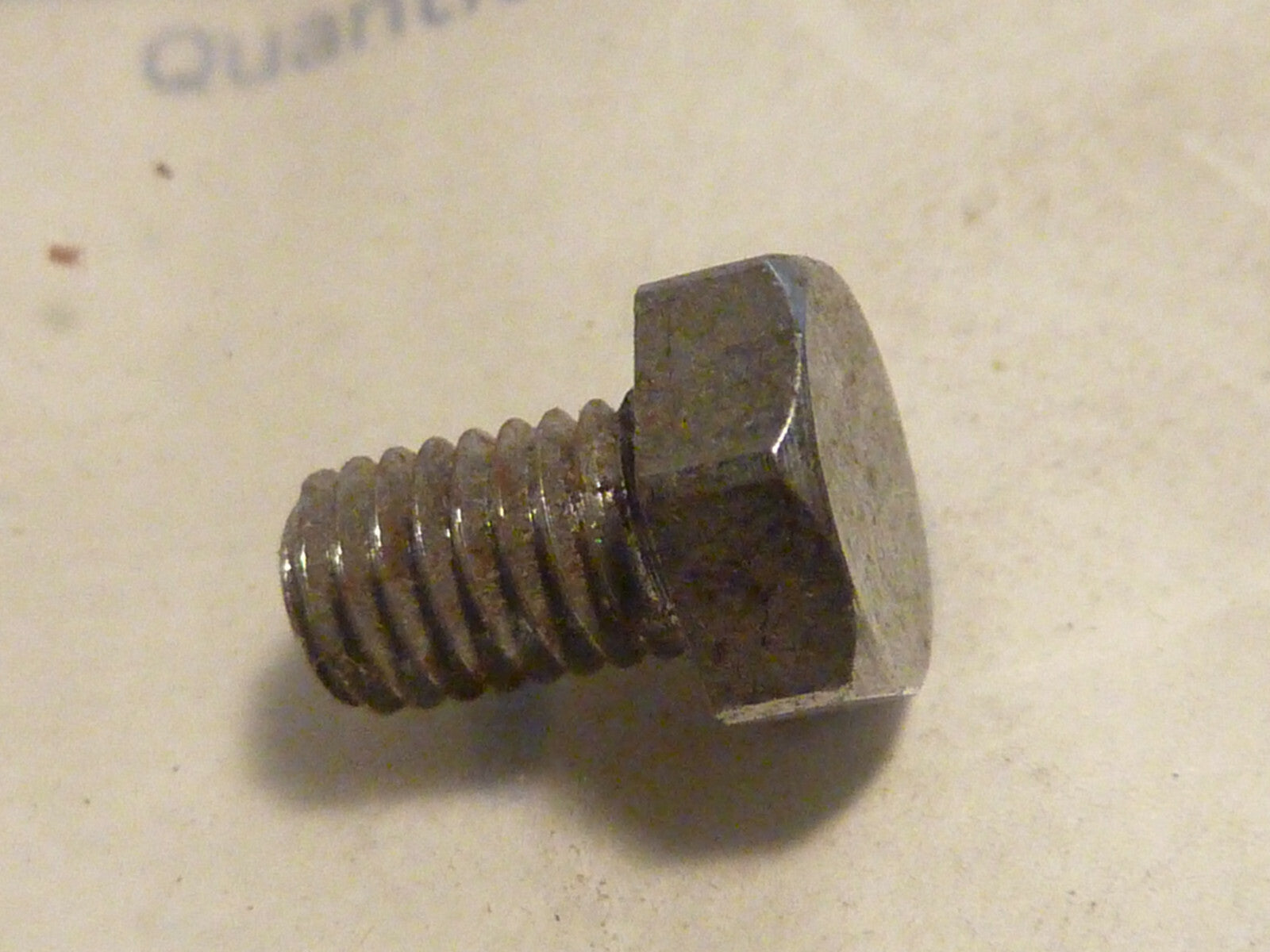 NOS 1 vis serre cable SIMPLEX # 4118 derailleur avant  LJA 302 LJA 303