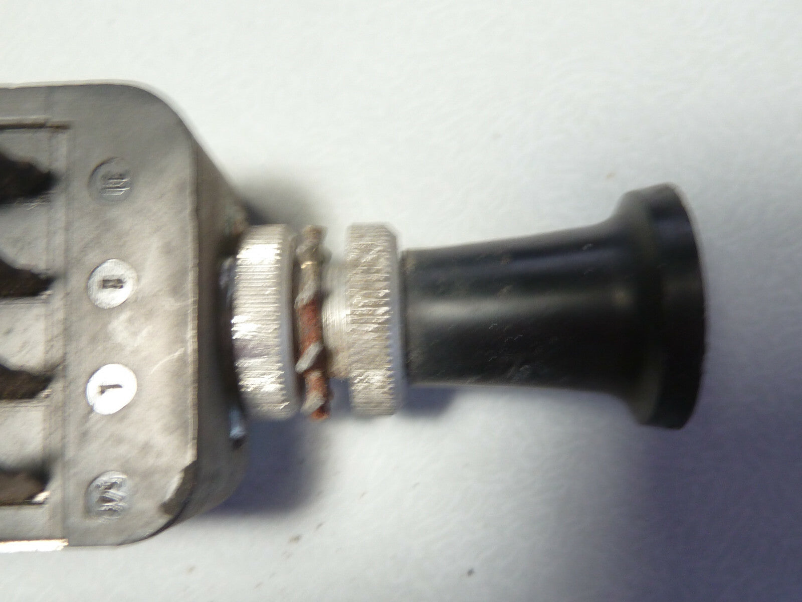 interrupteur bouton Warning ancien HAZARD tacot vintage