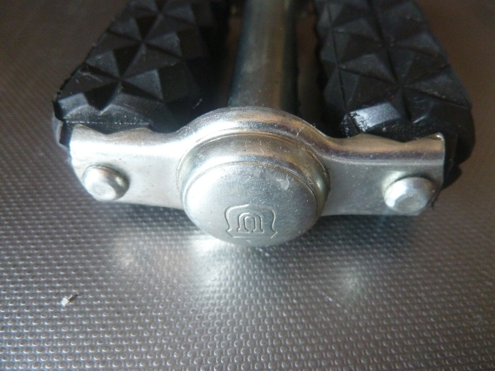1 ancienne pedale  9/16" velo vintage union cyclo coté droit Right