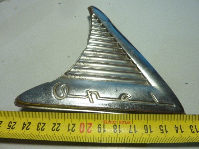 2 cache emblème triangle chromé Opel vintage old antique