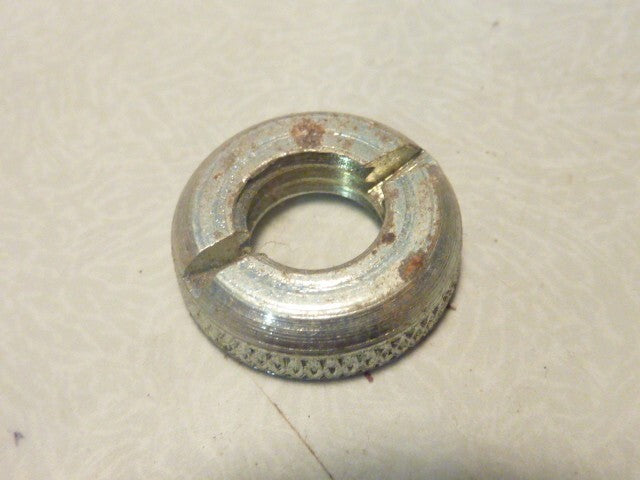 ancienne écrou vis molette de capot carter motobecane peugeot terrot solex