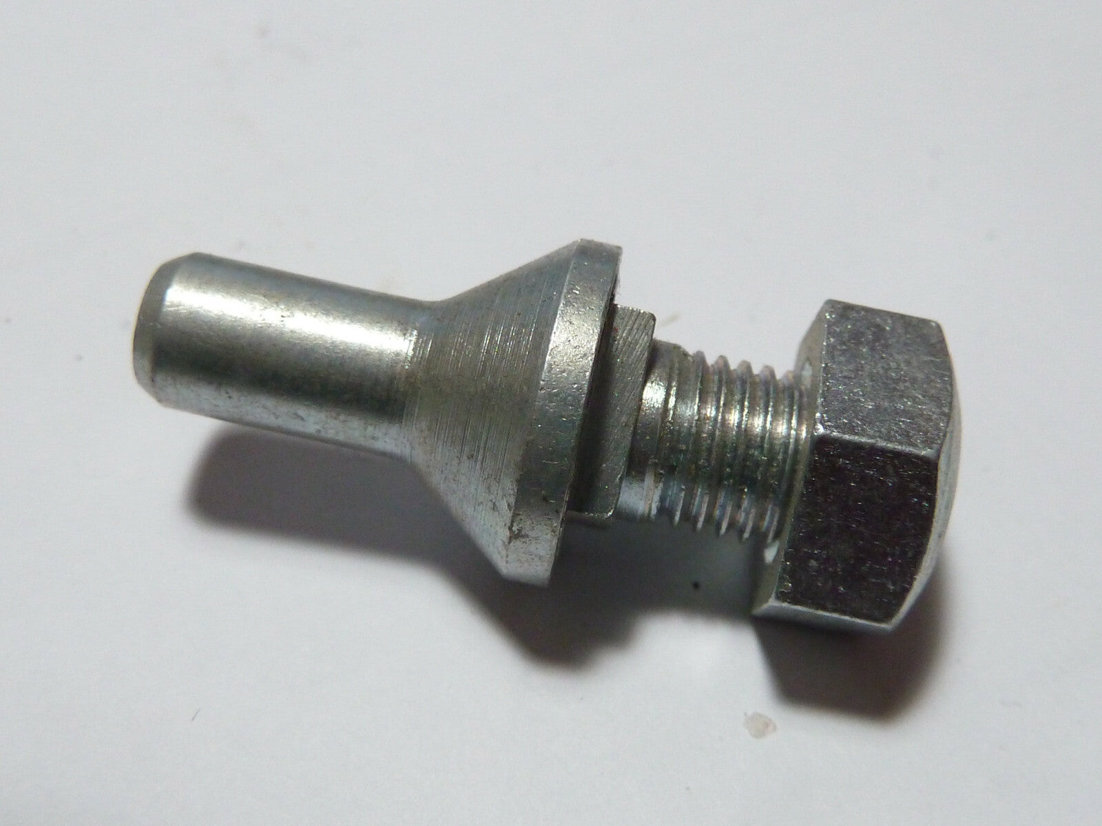 NOS 1 Vis tête pointue butée frein arrière motobecane av46 av49  AV 49 AV 46