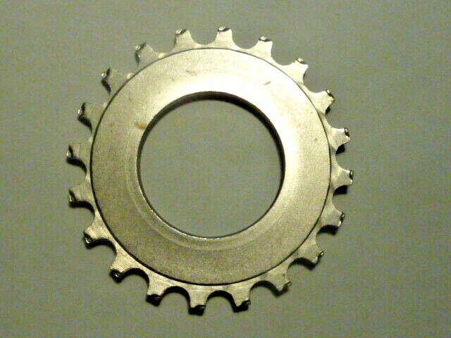 NOS ancien vintage pignon cogs 20 dents maillard type FY