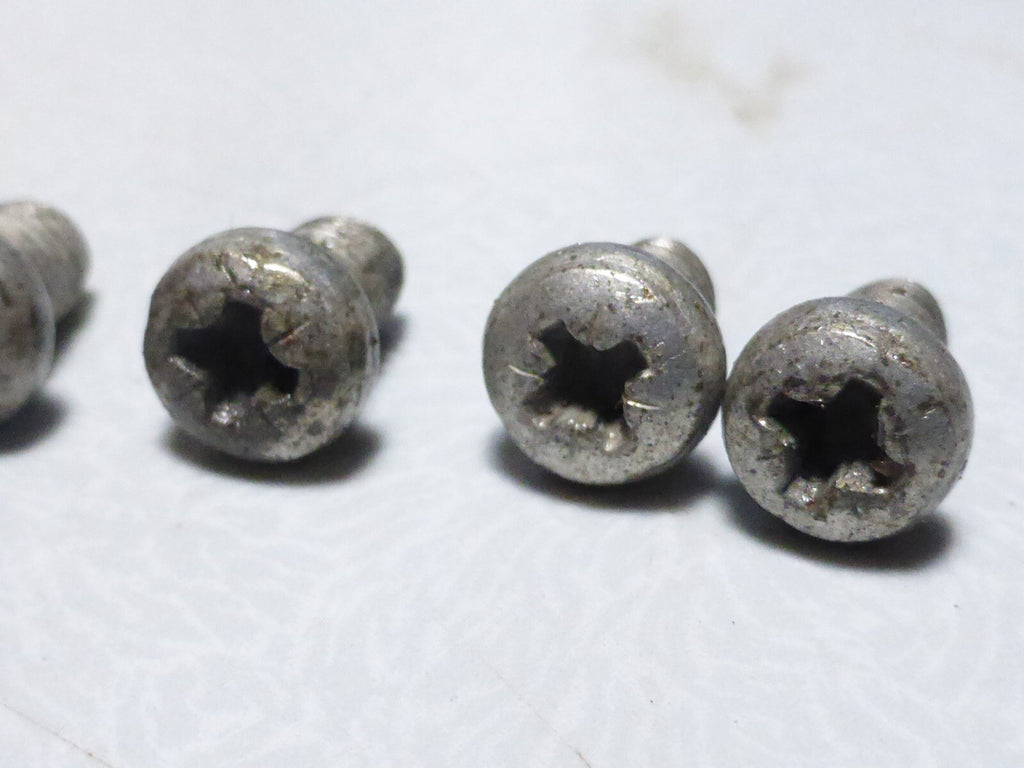 7 mini vis tète ronde bombé  bolt screw acier  boulon vintage