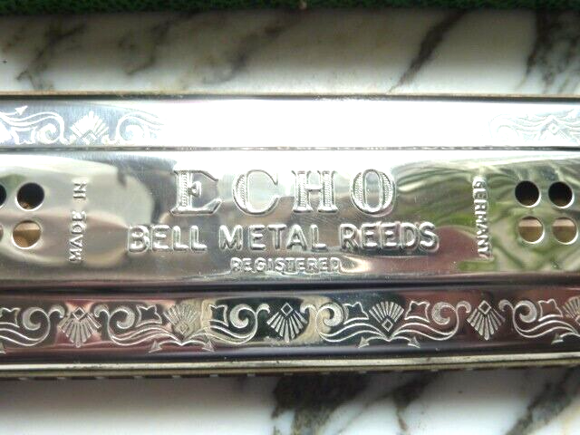 Vintage M. Hohner THE ECHO HARP Harmonica In Original Box C/G 55/80 Germany
