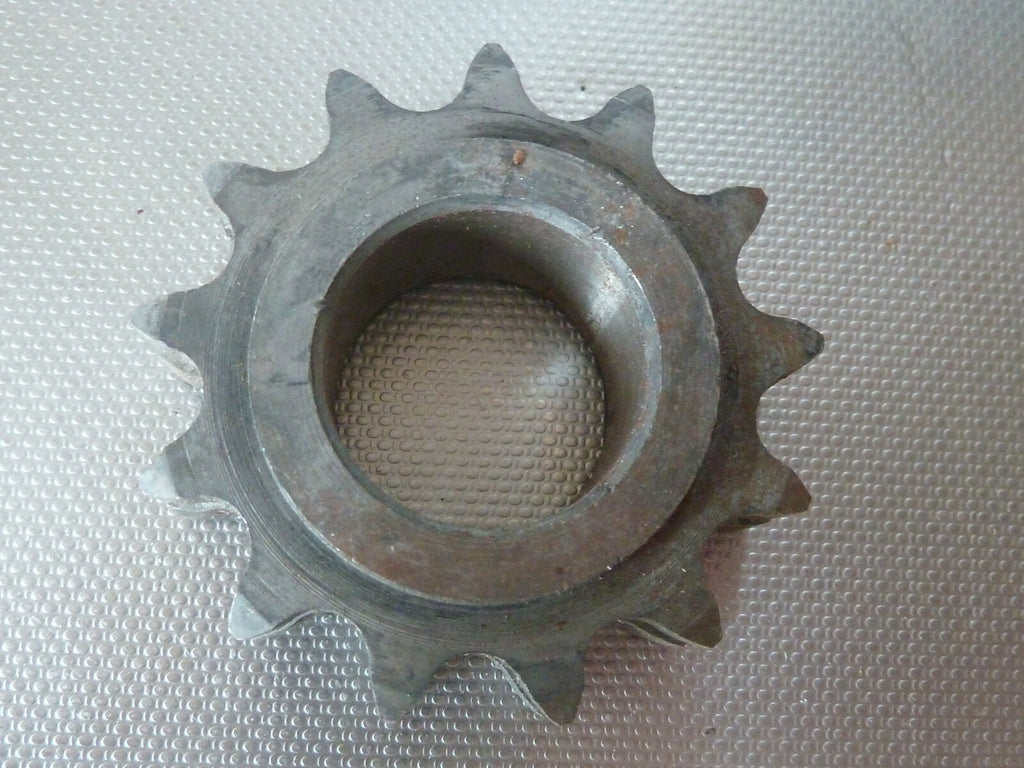 Ancien stock Pignon motobecane 13 dents diamètre interieur 26 mm