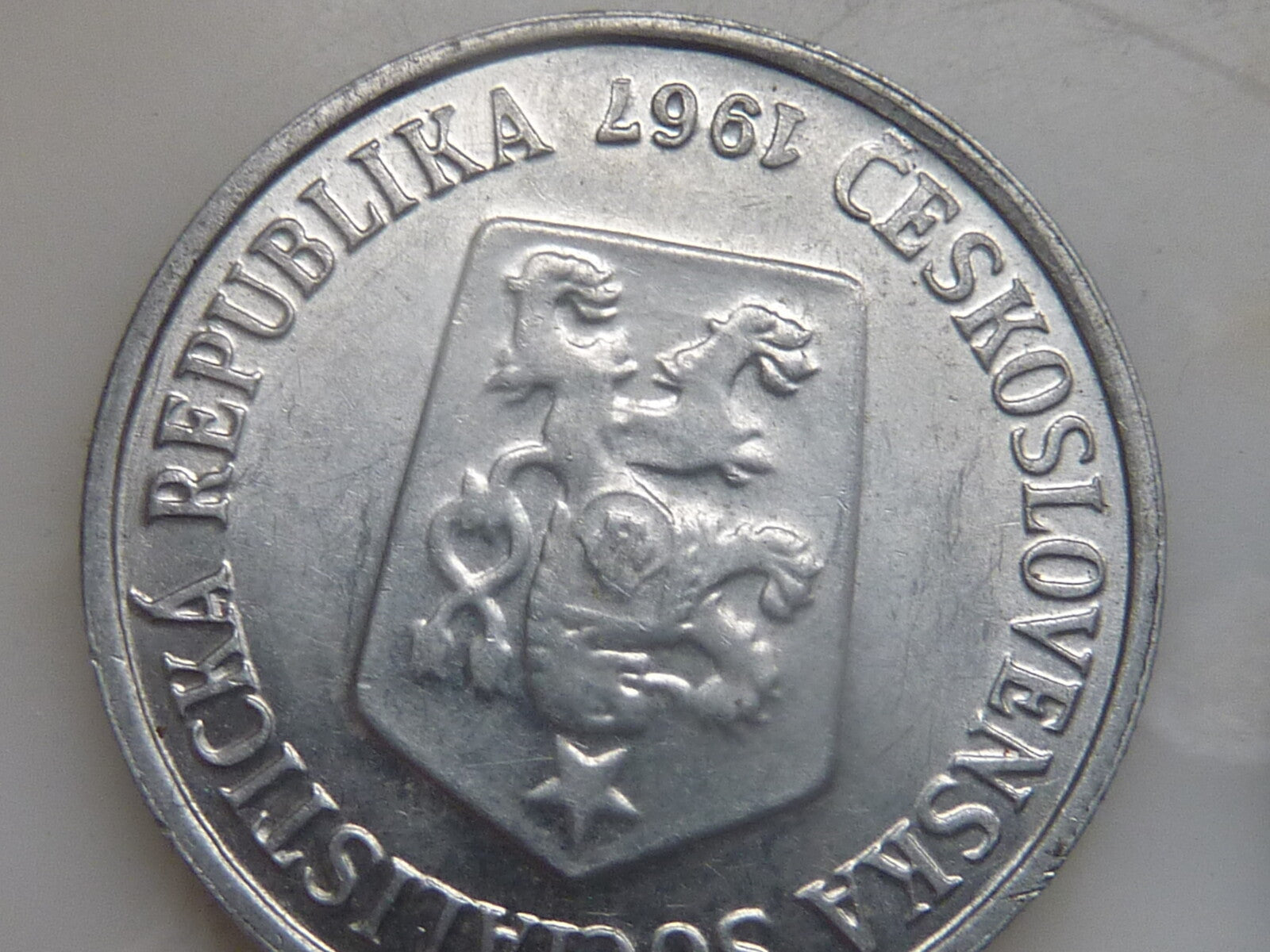 lot de 16 pièces de TCHECOSLOVAQUIE  10 haleru 1967