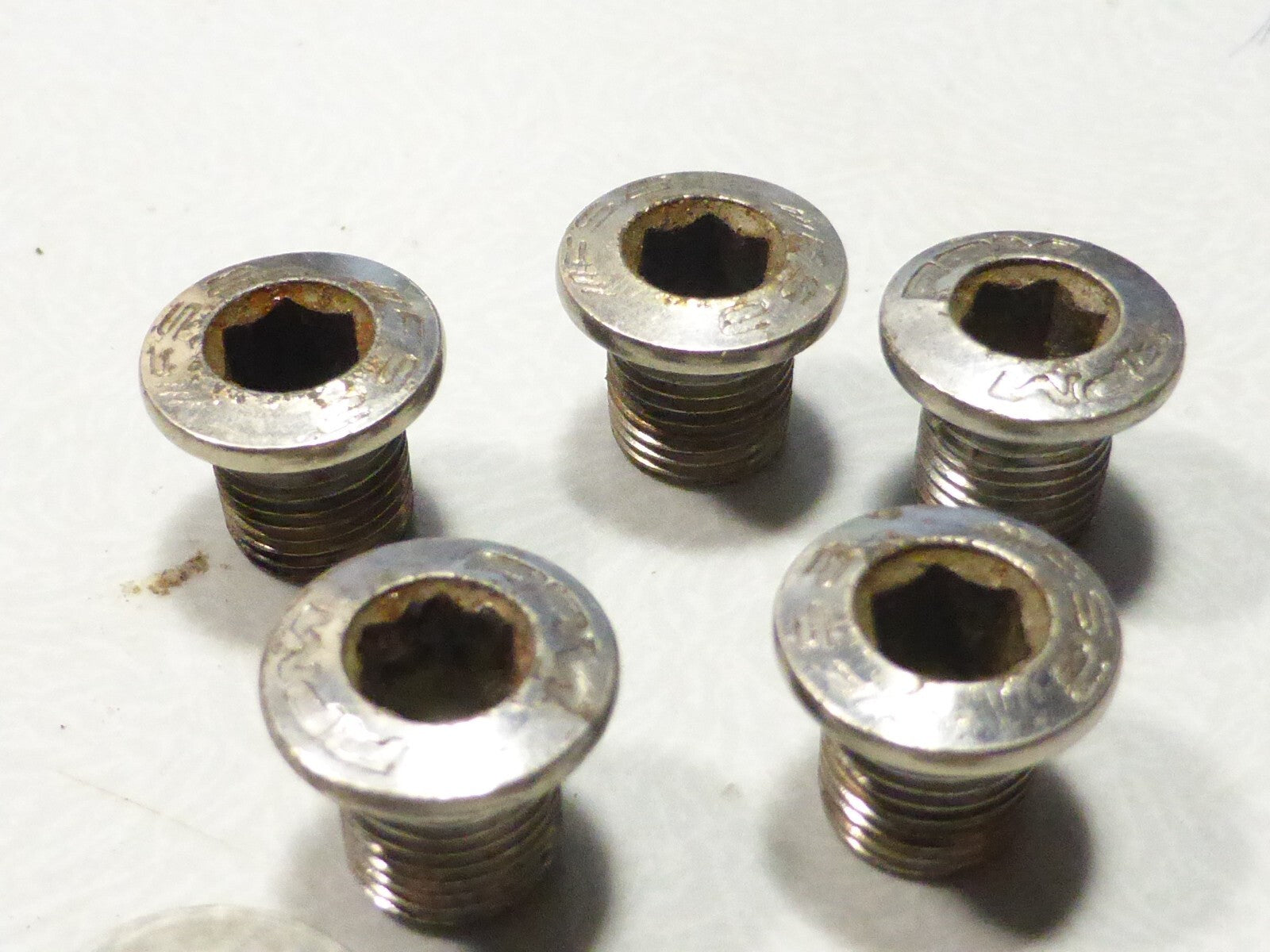 lot de 5 Vis  vélo pédalier chromé RPM  motobecane peugeot vintage