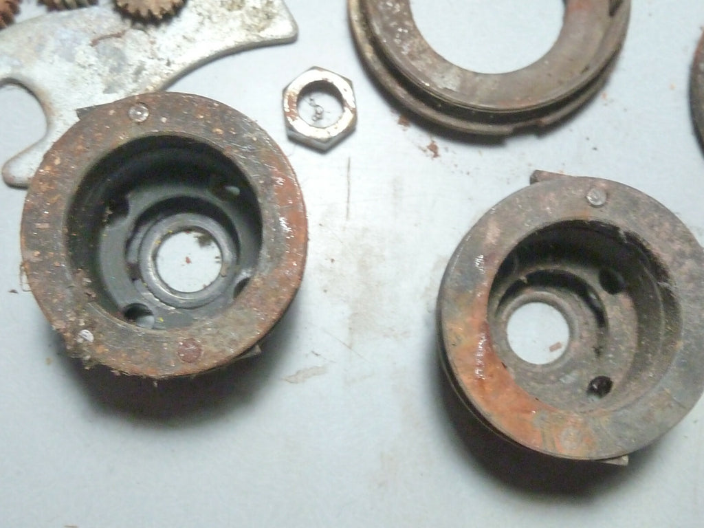 lot pieces moyeux torpedo ancien