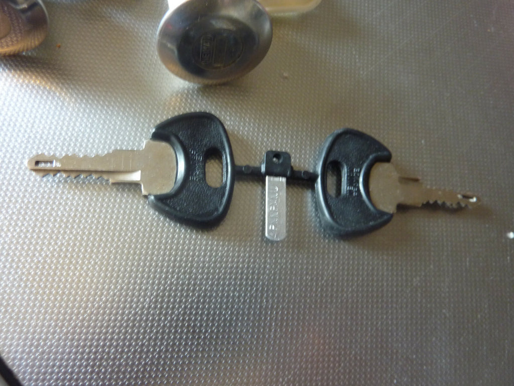 NOS neu serrure de porte gauche droite voiture neiman vintage