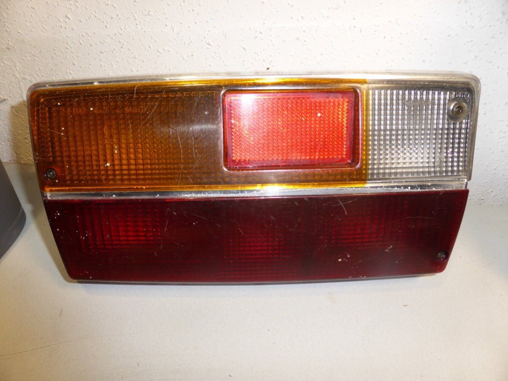 feu arrière gauche Seima 647 peugeot 304