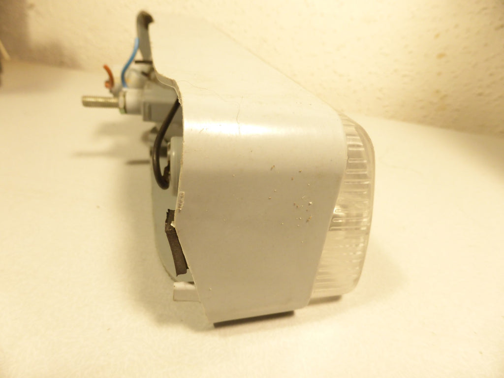 Peugeot 104 feu clignotant droit SEIMA 412 DA
