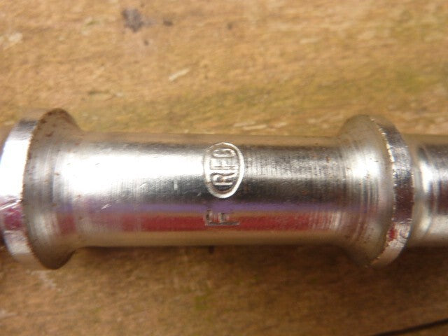 Nos axe clavettes pédalier RFG 125 mm  pédalier Bottom bracket  not stronglight