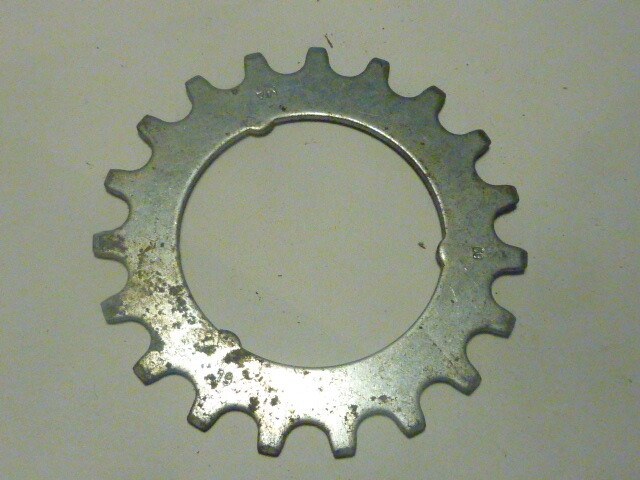 NOS Sachs Maillard Sprocket.cogs pignon vintage 19 T Argent  silver NOS