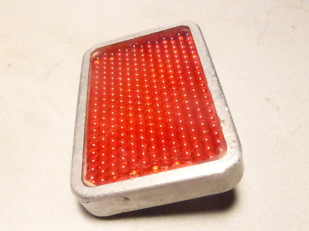 Catadioptre en Verre rouge et Aluminium TPV 303 vélo cyclomoteur  Vintage TBE