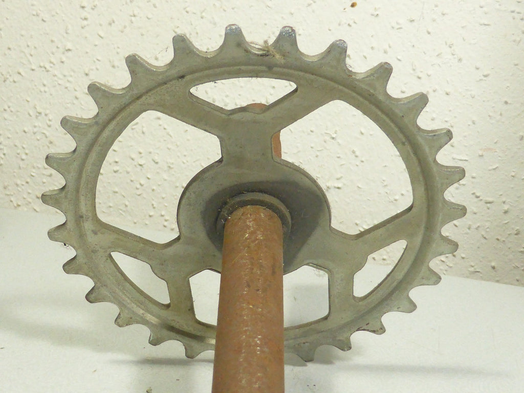 NOS Axe pédalier 28 dents 216 mm Motobécane neuf ancien stock Ø 16 mm