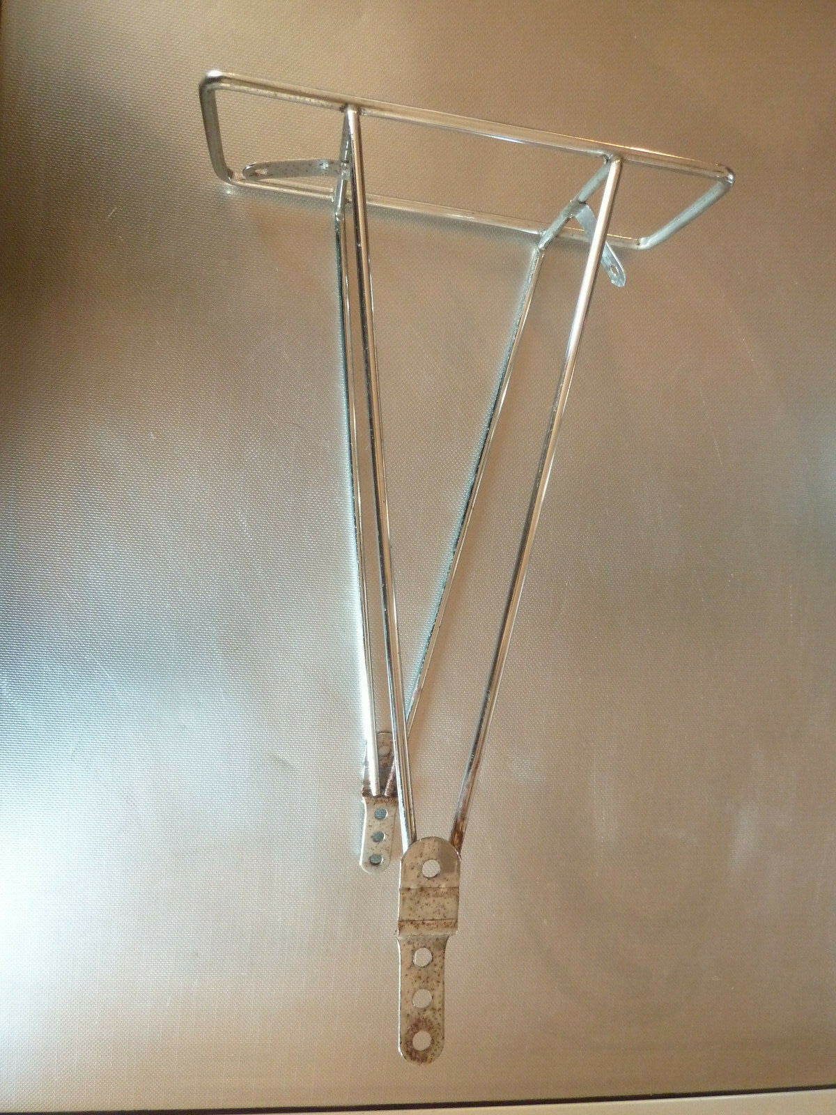 velo ancien - porte bagages acier chromé F.FIOL H=32 cm L 20x8 cm enfant pliable