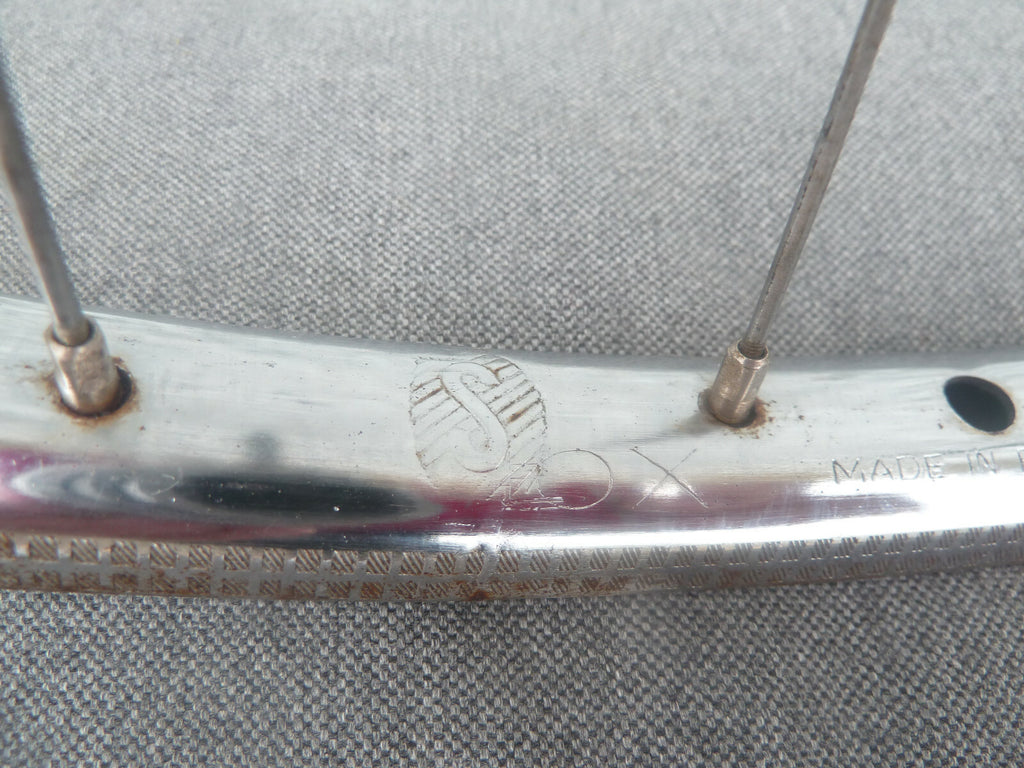 Ancienne roue superchromix   vintage 700c 622x18 Made in france NOS
