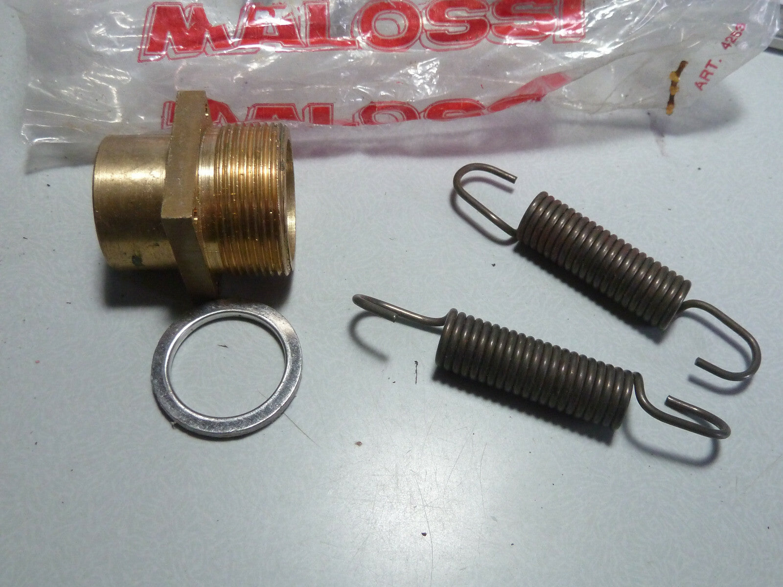 neu MALOSSI Échappement Pièces NEUF Ancien Stock Adaptateur Joint Ressorts NOS