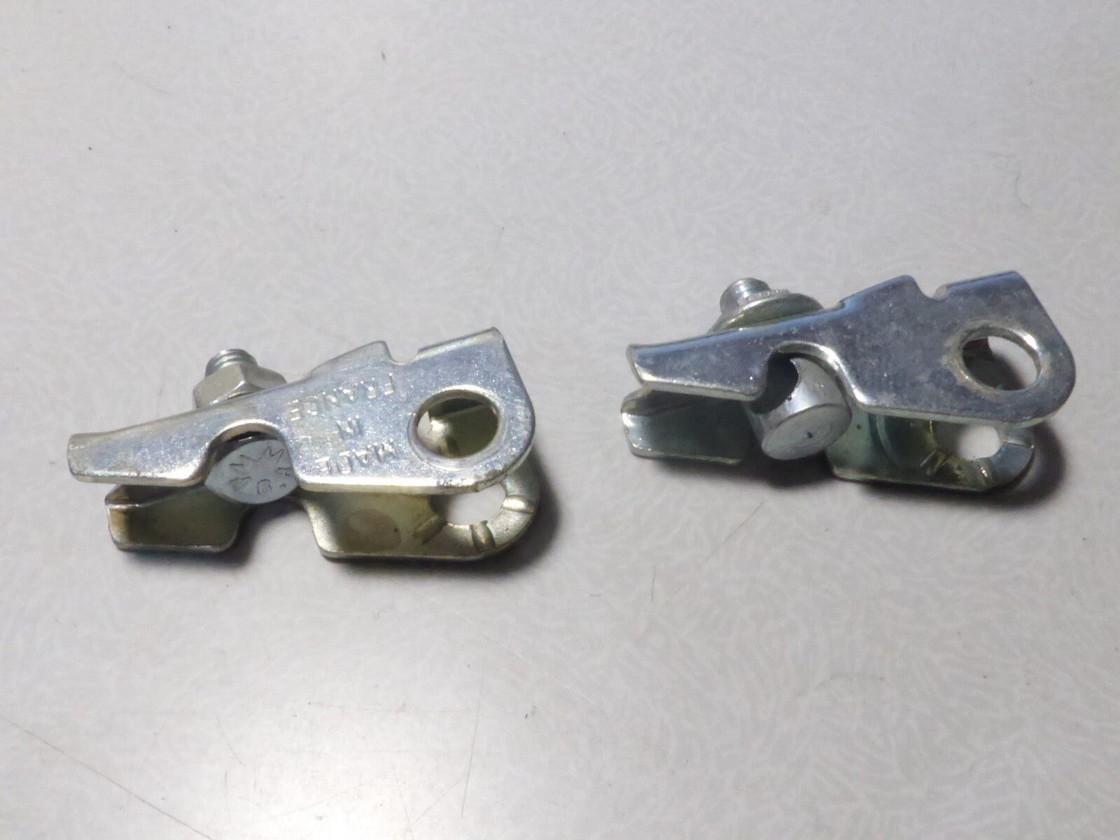 NOS vintage 2 attache support de phare cibié soubitez de velo pour patte 8 mm ..