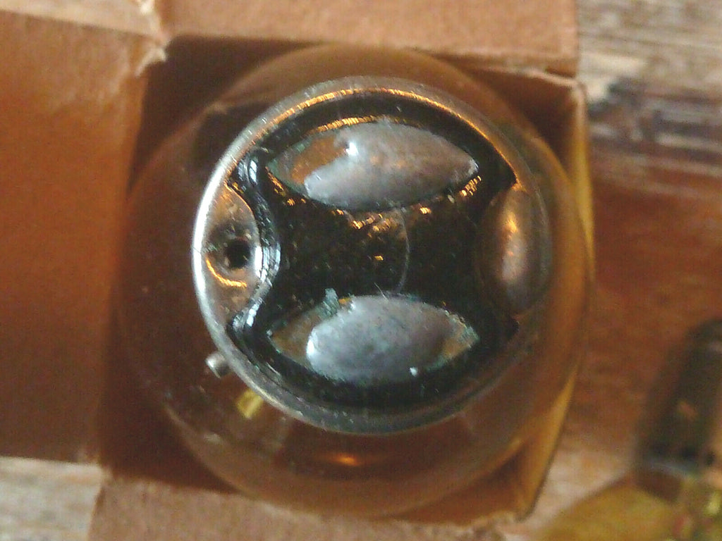 NOS 2 AMPOULES DE PHARES 6V FISCHER motos AUTOS ANCIENNES 6V 15/15 W BA 21 d