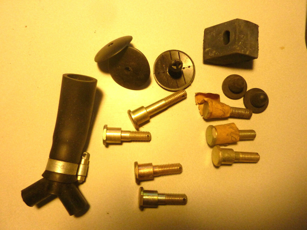 anciennes vis pieces Peugeot 504 404 205 a vérifier