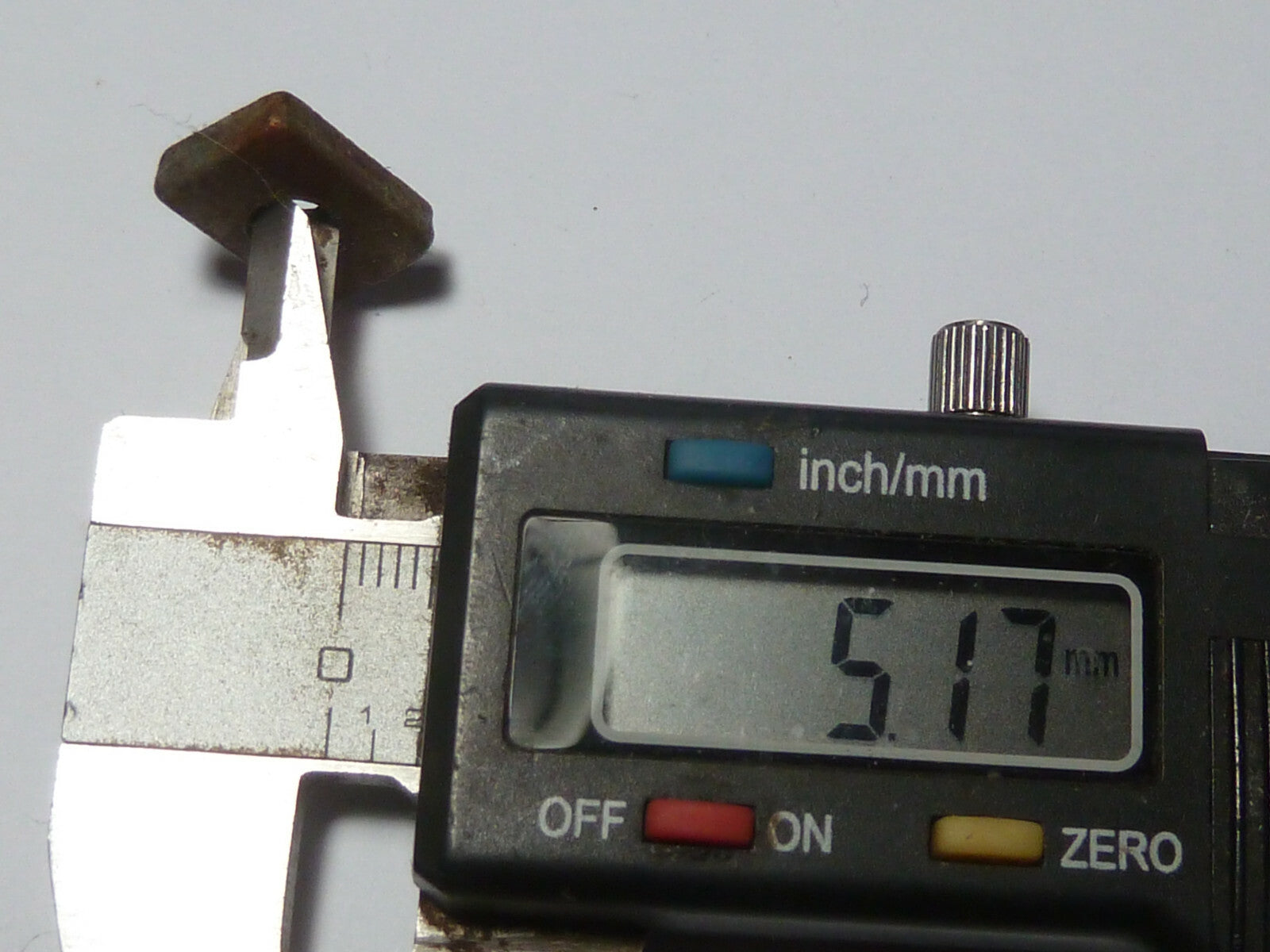 4 Ecrou rectangle 14.4 x 10,5 mm M6