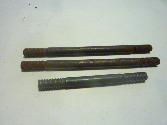 ancien stock axes 8 mm pas de 1.25 L125 mm L90 mm