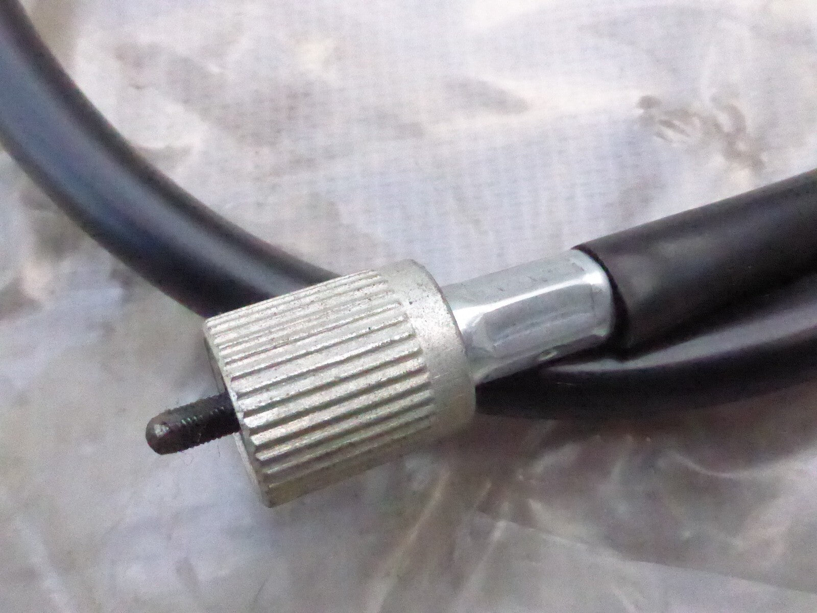 NOS CABLE DE COMPTEUR  Honda 44830437000 XL125 XL185