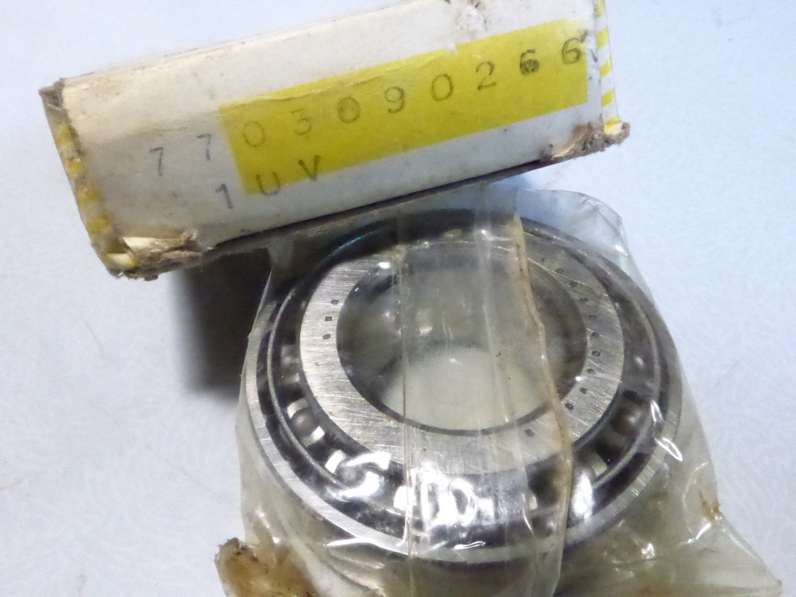 NOS roulement 7703090266  RENAULT R5 R4 pièce d'origine