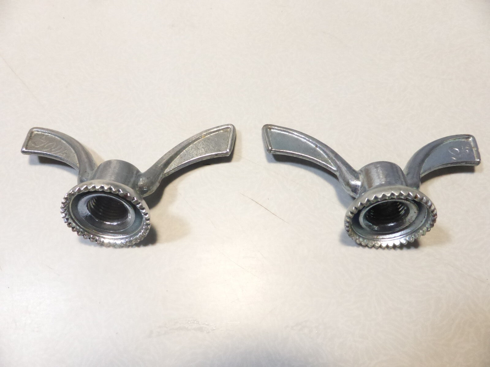 2 vintage papillons d'axe sova 9.5 mm pas de 1