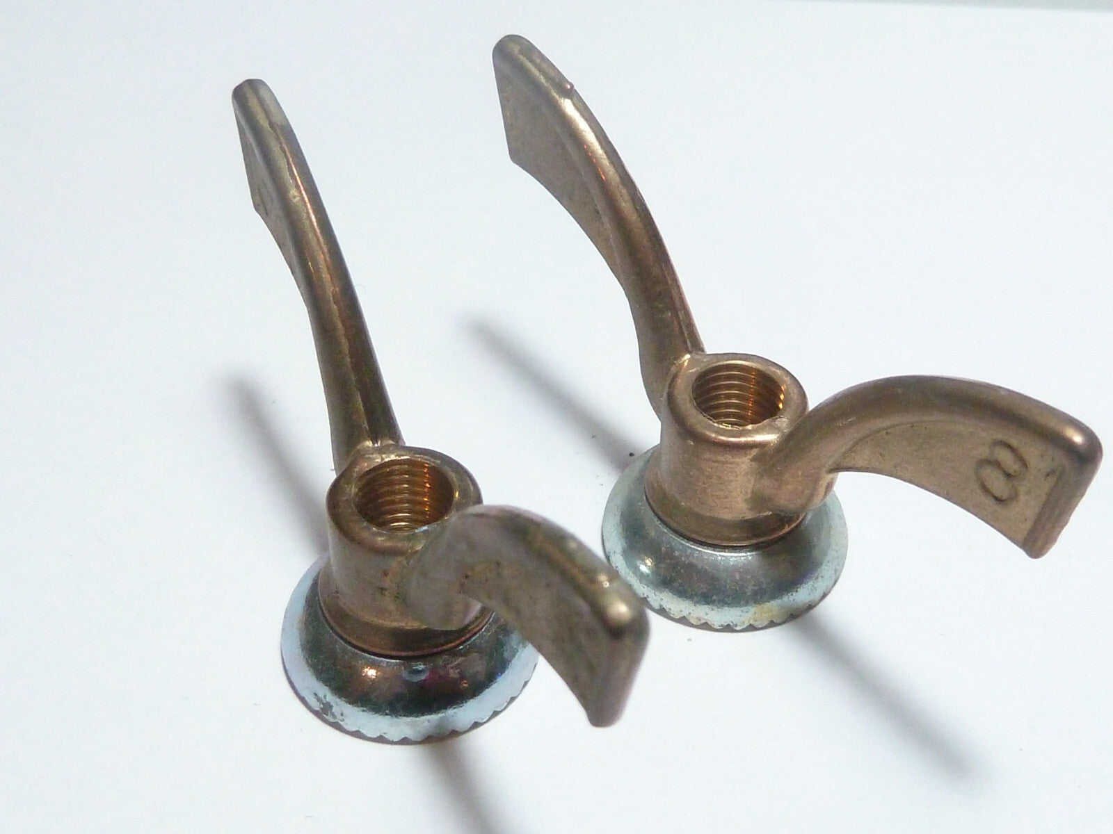 ✨ NOS Neu neuf 2 Écrous Papillon Vélo Ancien SOVA Wing Nuts 8 mm Laiton Vintage
