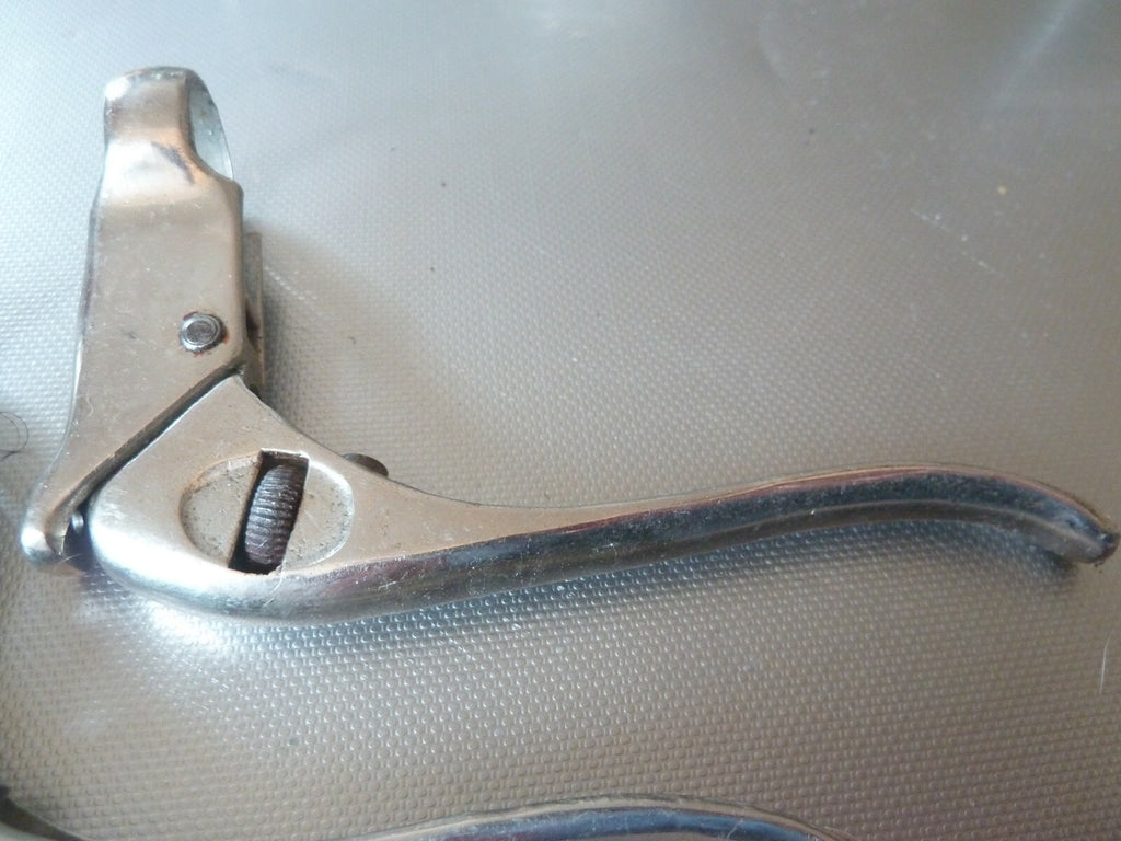 NOS neu rare superbes Poignées leviers de vélo alliage et acier  cyclomoteur
