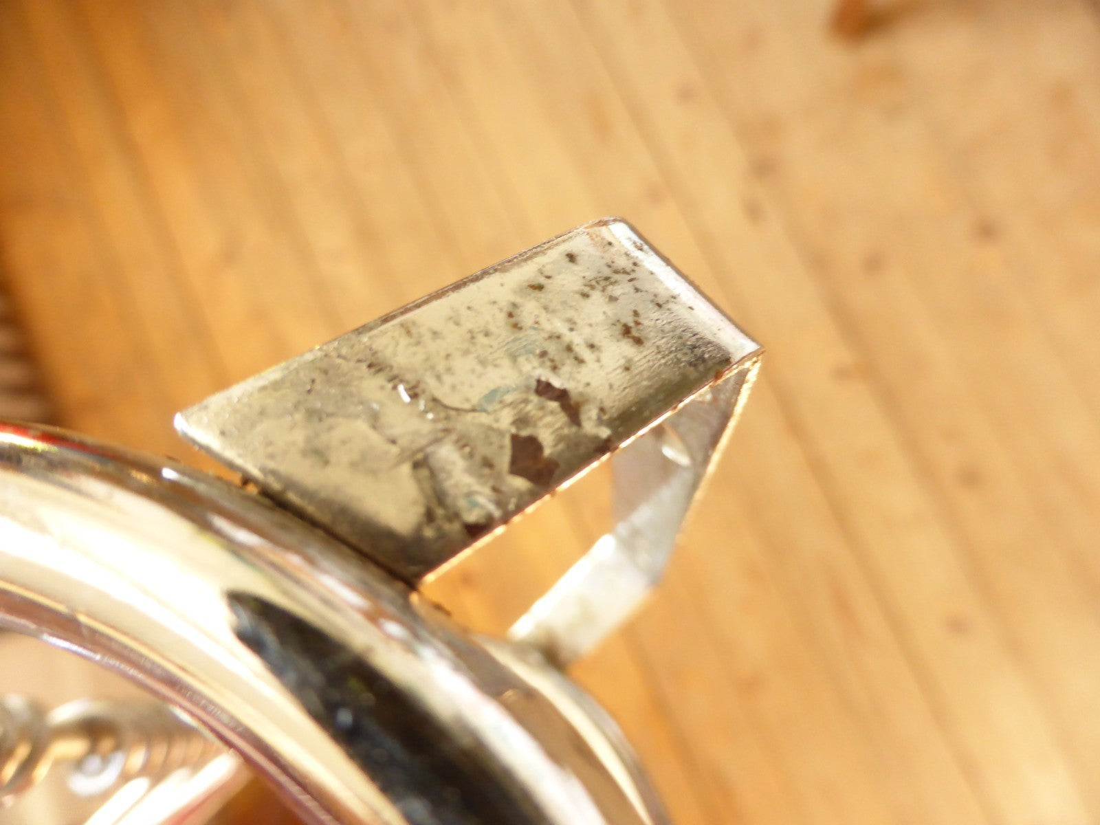 ✨NOS porte bagage arrière  a clapet acier velo Peugeot gitane roue 700 vintage ✨