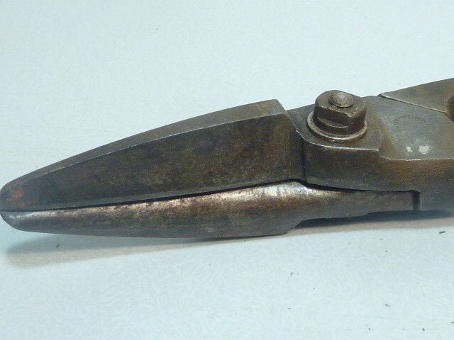 Ancienne cisaille à zinc, n° 30, l'Universelle, Thuillier, outil, objet métier