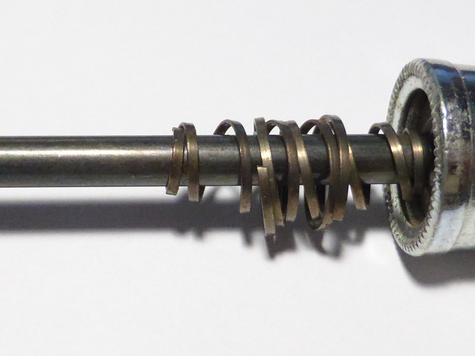 NOS attache rapide ofmega Quick Release front Skewer Eroica 1970s wheel skewer