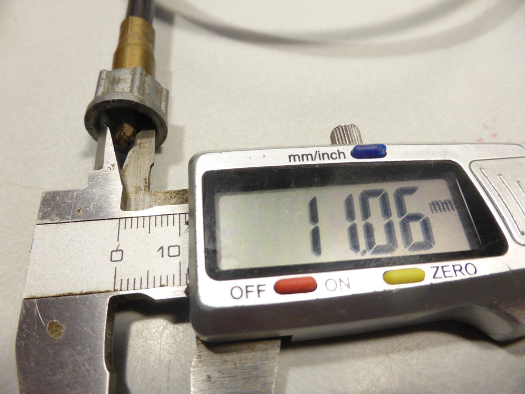 NOS  cable HURET pour COMPTEUR Huret Jaeger 695 mm