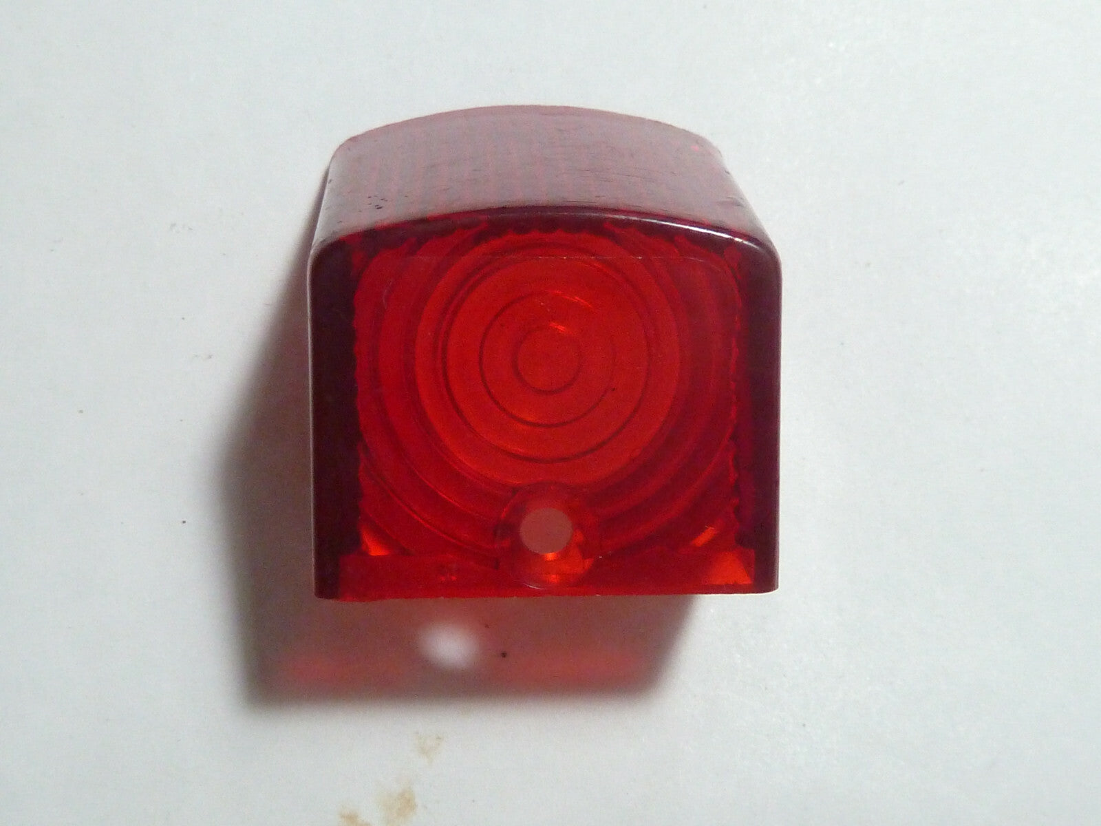 NOS  cabochon plastic feu arrière  ancien stock velo vintage inconnu ULO ?