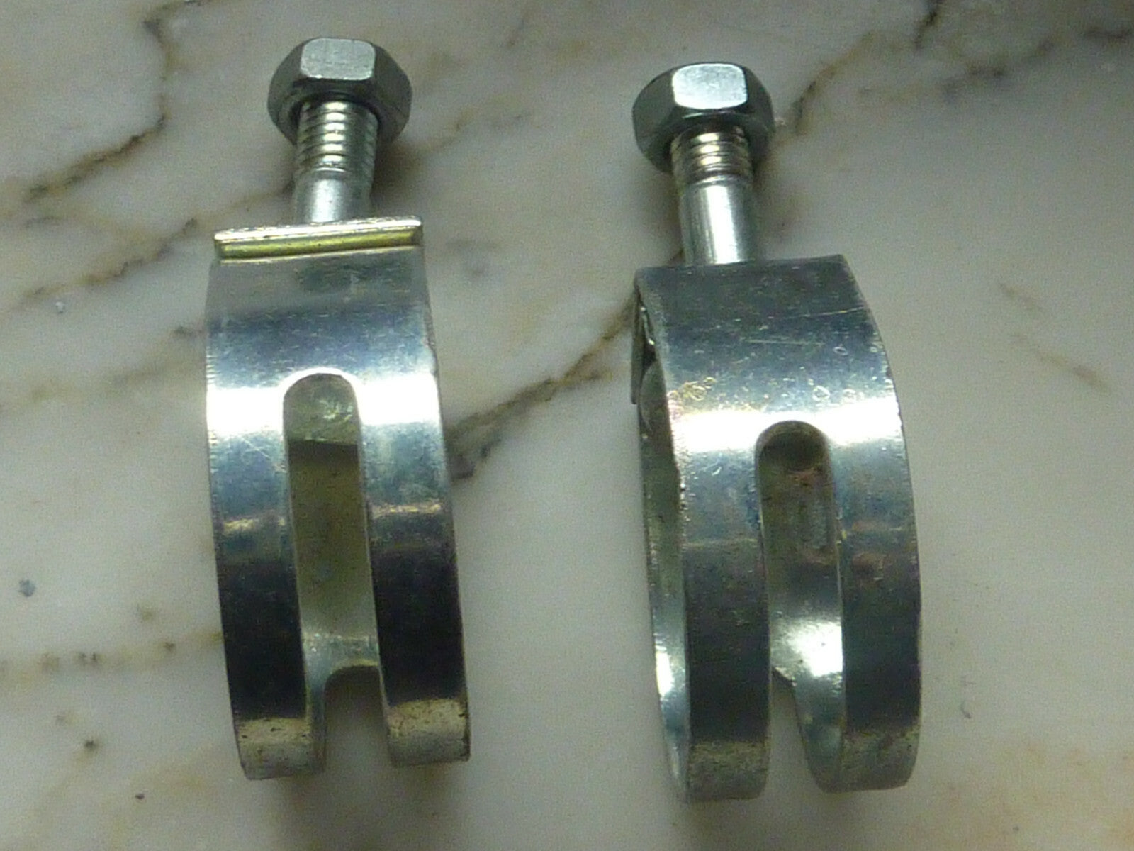 ✨ Lot de 2 Colliers de Serrage Leviers de Frein  Vélo Vintage  BRAKE LEVER clamp