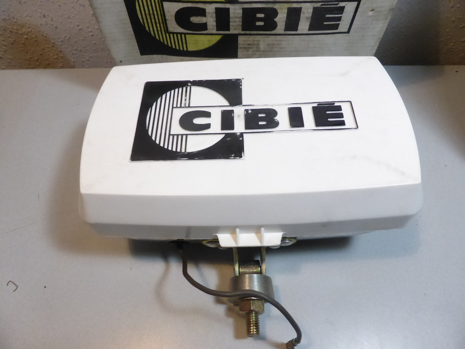 SUPERBE TOP ! PHARE ANCIENS VINTAGE Old headlights - CIBIE 175