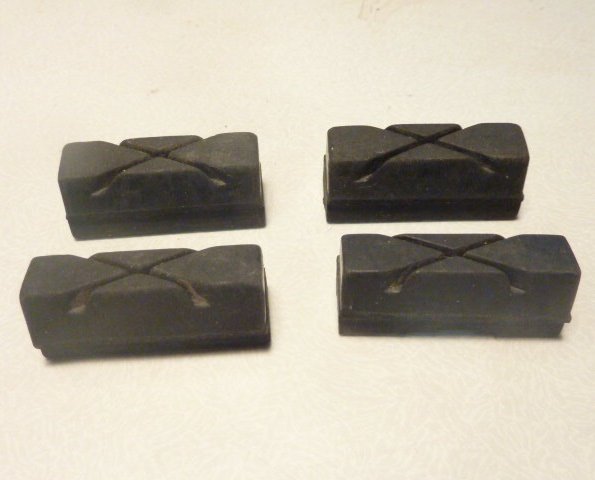 NOS  neu 4 anciens patins freins velo pads vintage