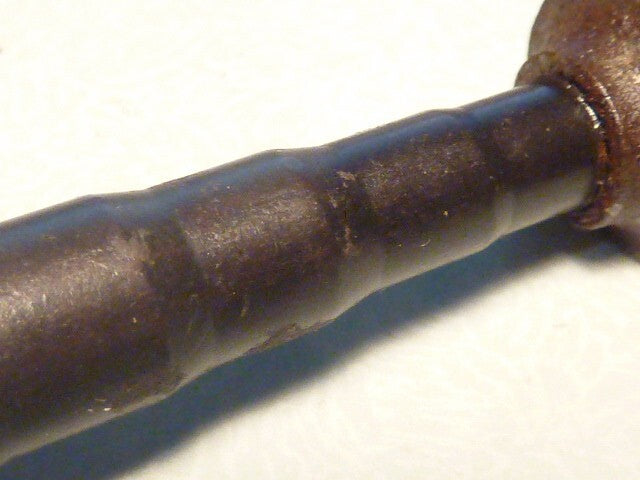 1 Axe pédale gauche Lyotard 108 mm neuf ancien stock  velo cyclo solex