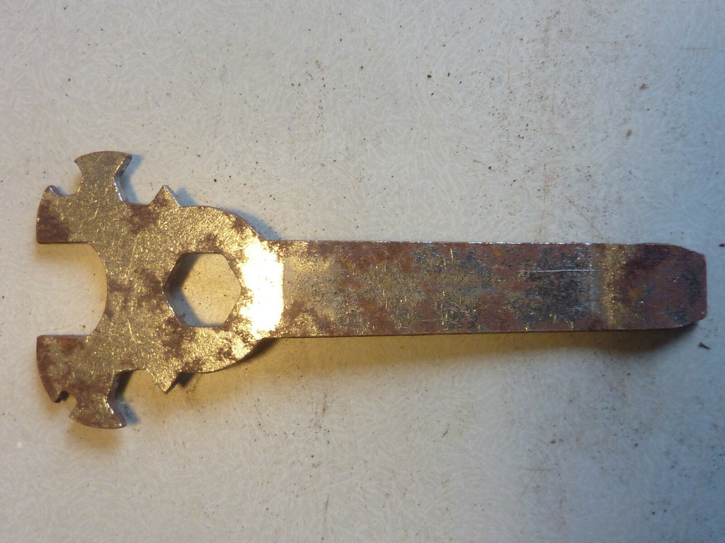 OUTIL VELO ANCIEN  CLE AFA "LE PLUS VITE" vintage ancien stock