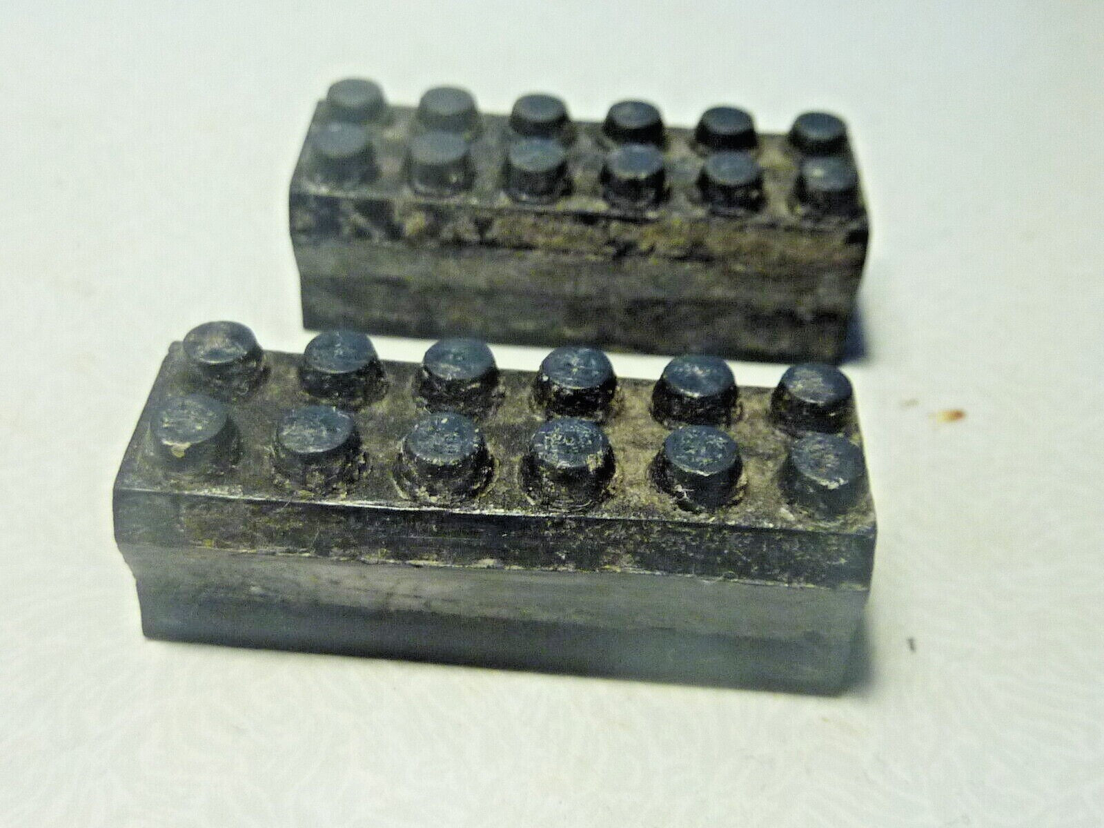 Nos OLD BIKE NOS  lot de 2 PATINS DE FREINS  vintage brake pads